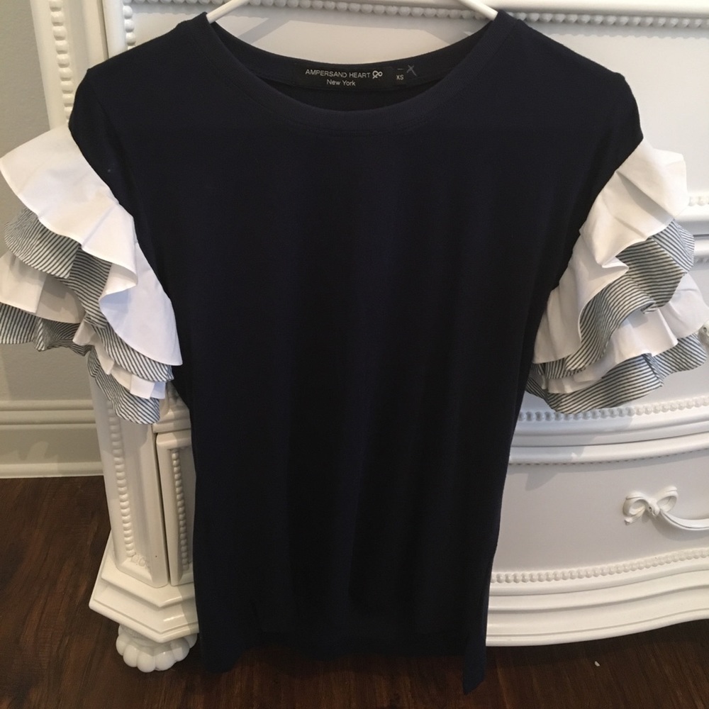 Ampersand Heart NY Ruffled Sleeve Top